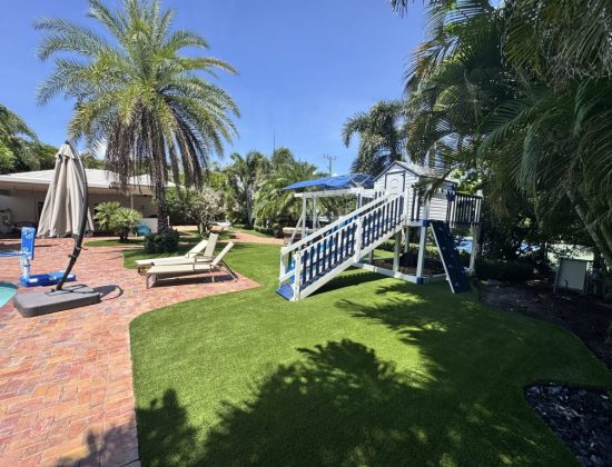 professional turf cleaning in boca raton